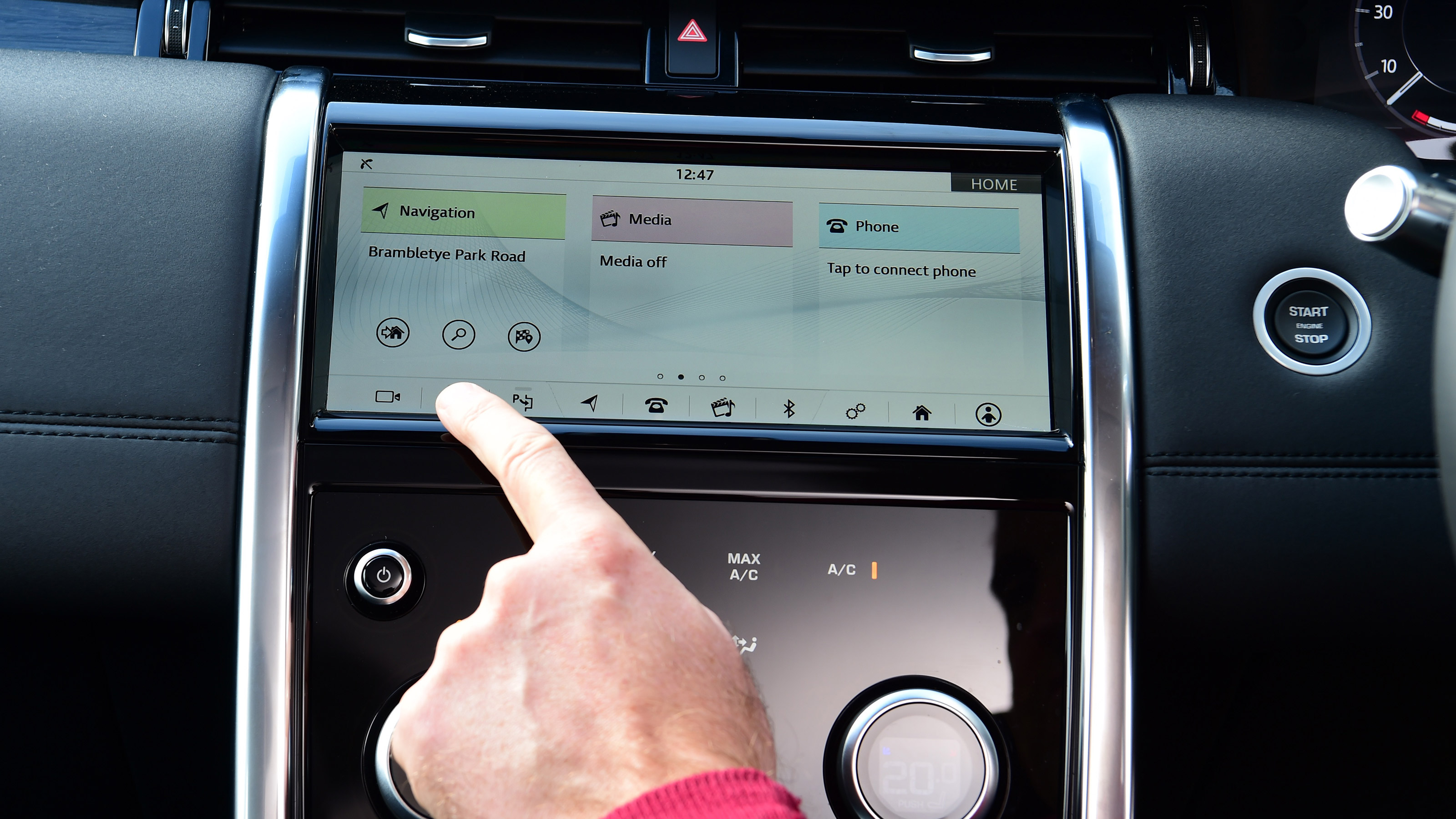 Land Rover Discovery Sport D180 first report - touchscreen