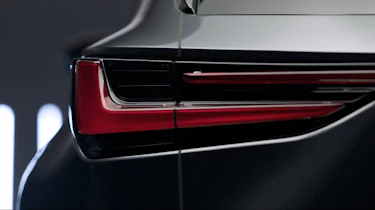 New Lexus NX leaked rear light