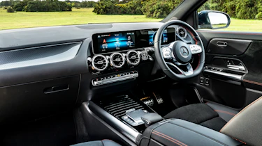 Mercedes GLA 250 e - dash
