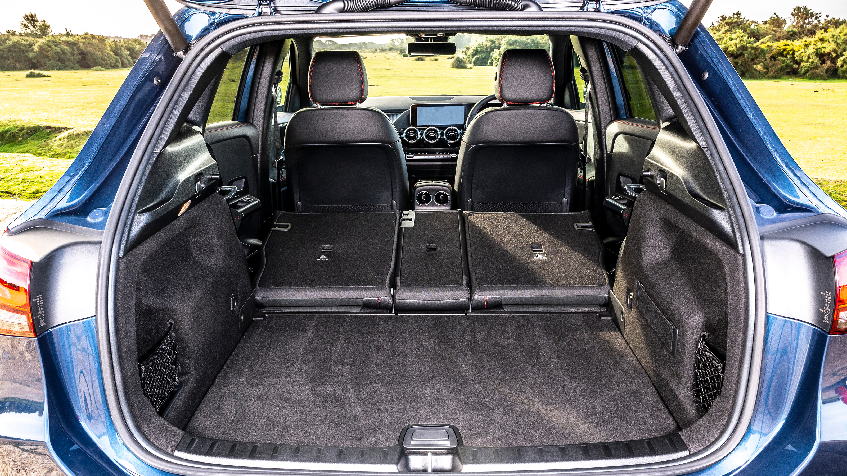 Mercedes GLA 250 e - boot