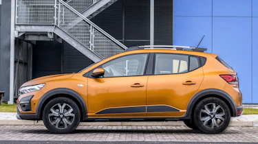 Dacia Sandero Stepway - side static