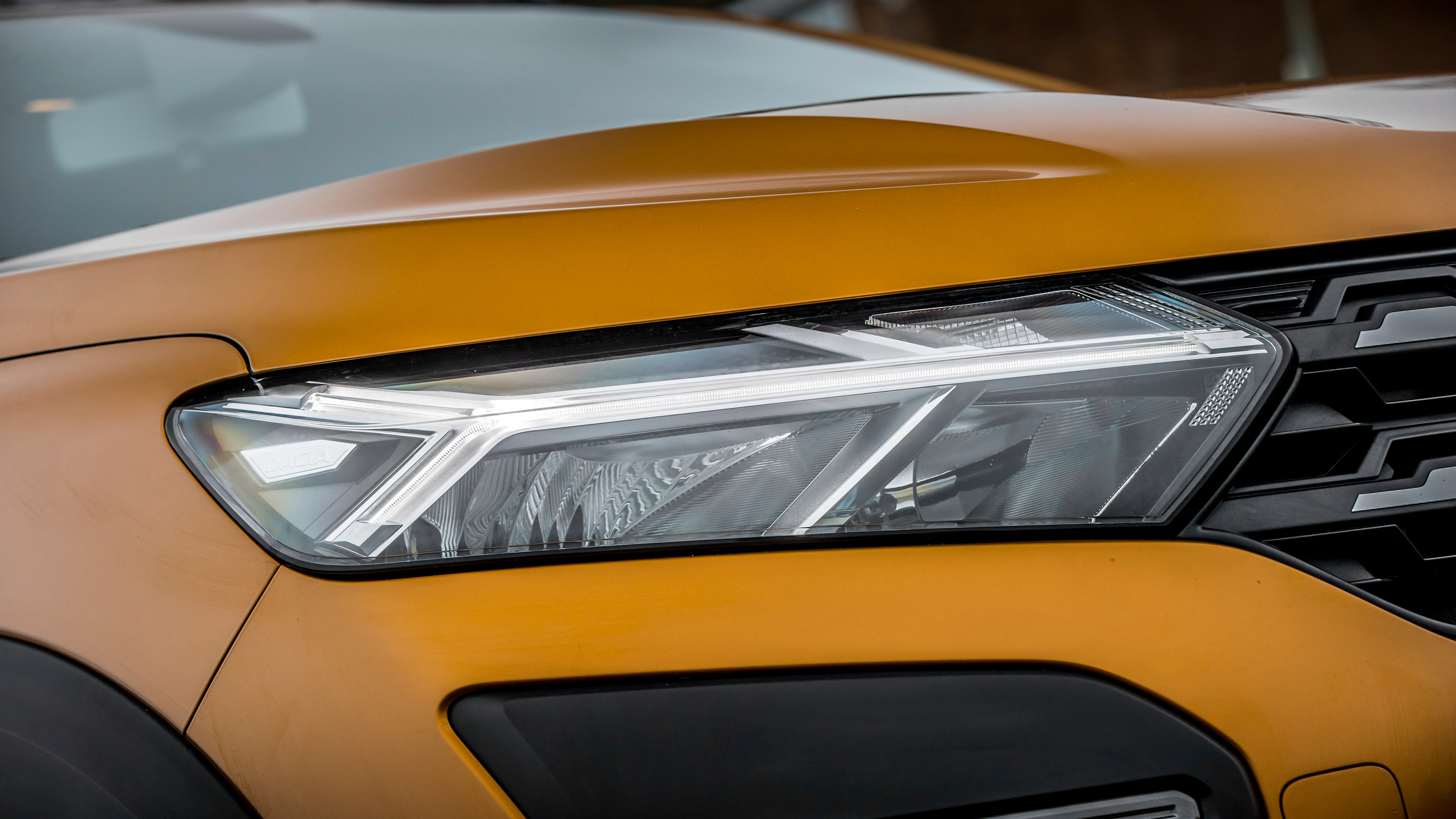 Dacia Sandero Stepway - front light