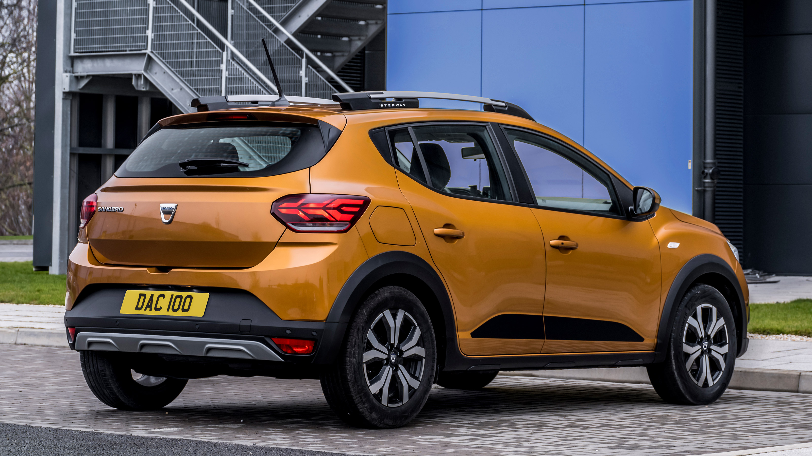 Dacia Sandero Stepway - rear static
