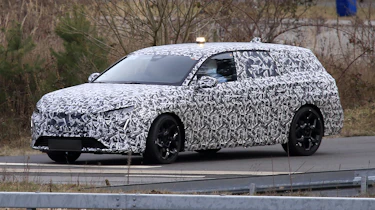 Peugeot 308 SW spy - front