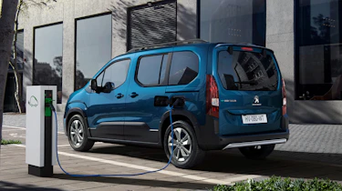 Peugeot e-Rifter - rear