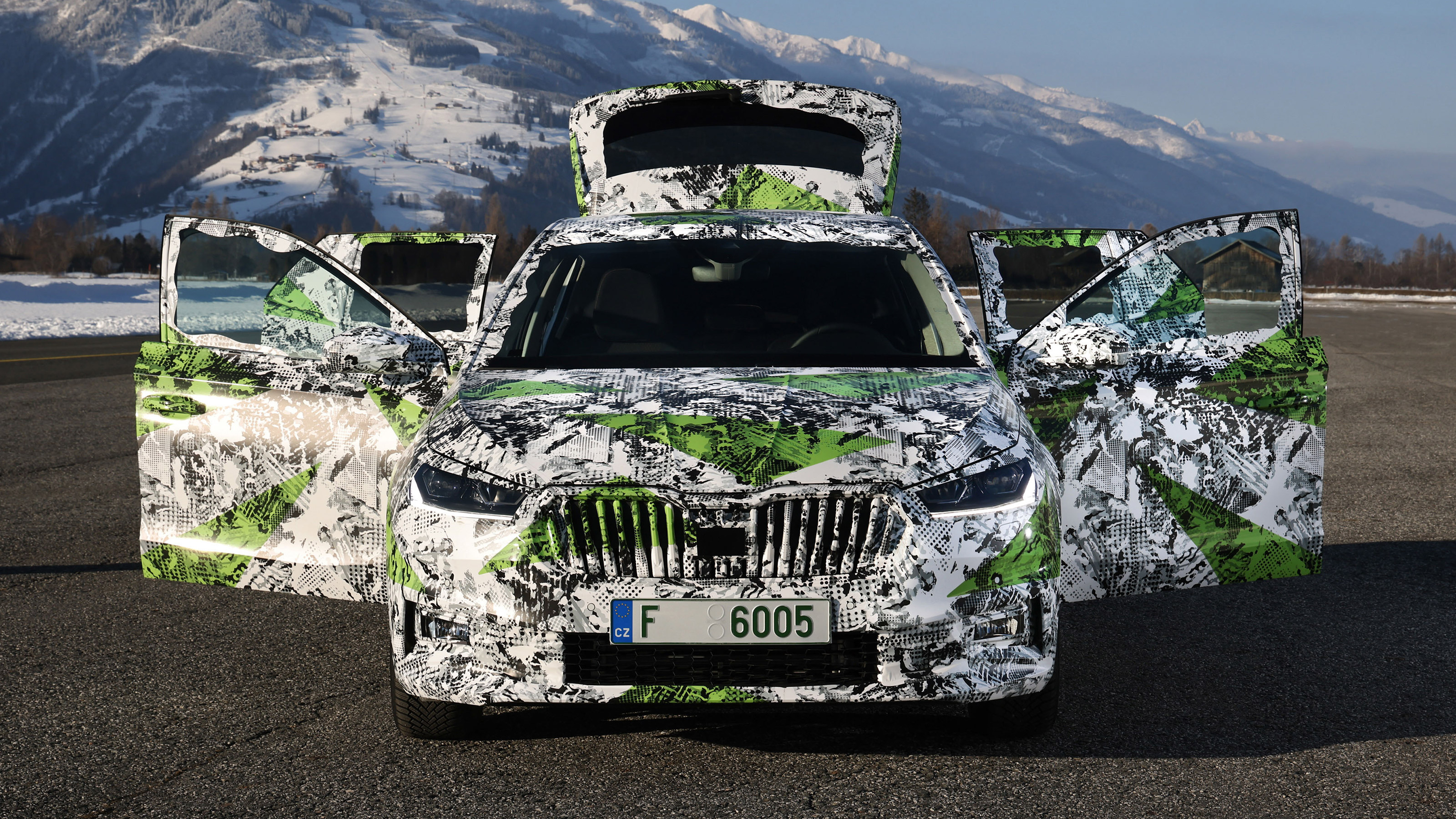 Skoda Fabia prototype - doors open
