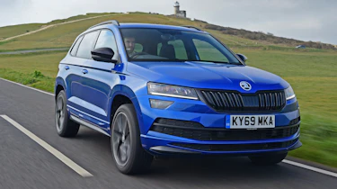 Skoda Karoq - front tracking