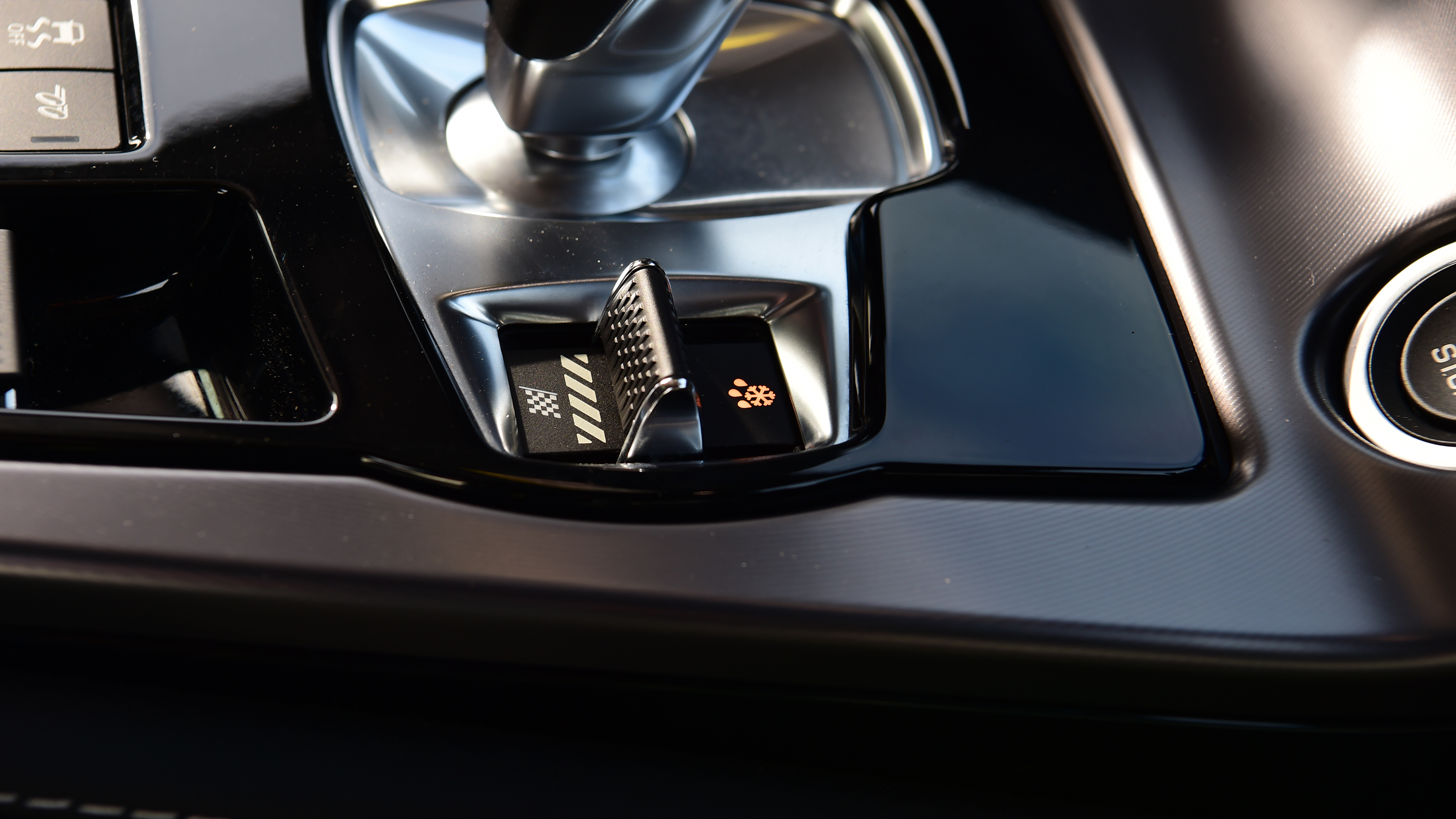Jaguar F-Type - gear lever