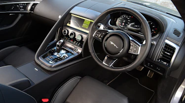 Jaguar F-Type - interior