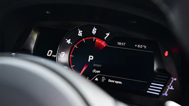 Toyota Supra - dash