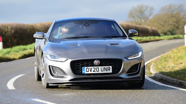 Jaguar F-Type - cornering