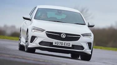 Vauxhall Insignia GSi - front cornering