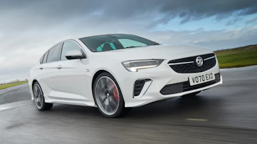 Vauxhall Insignia GSi - front cornering