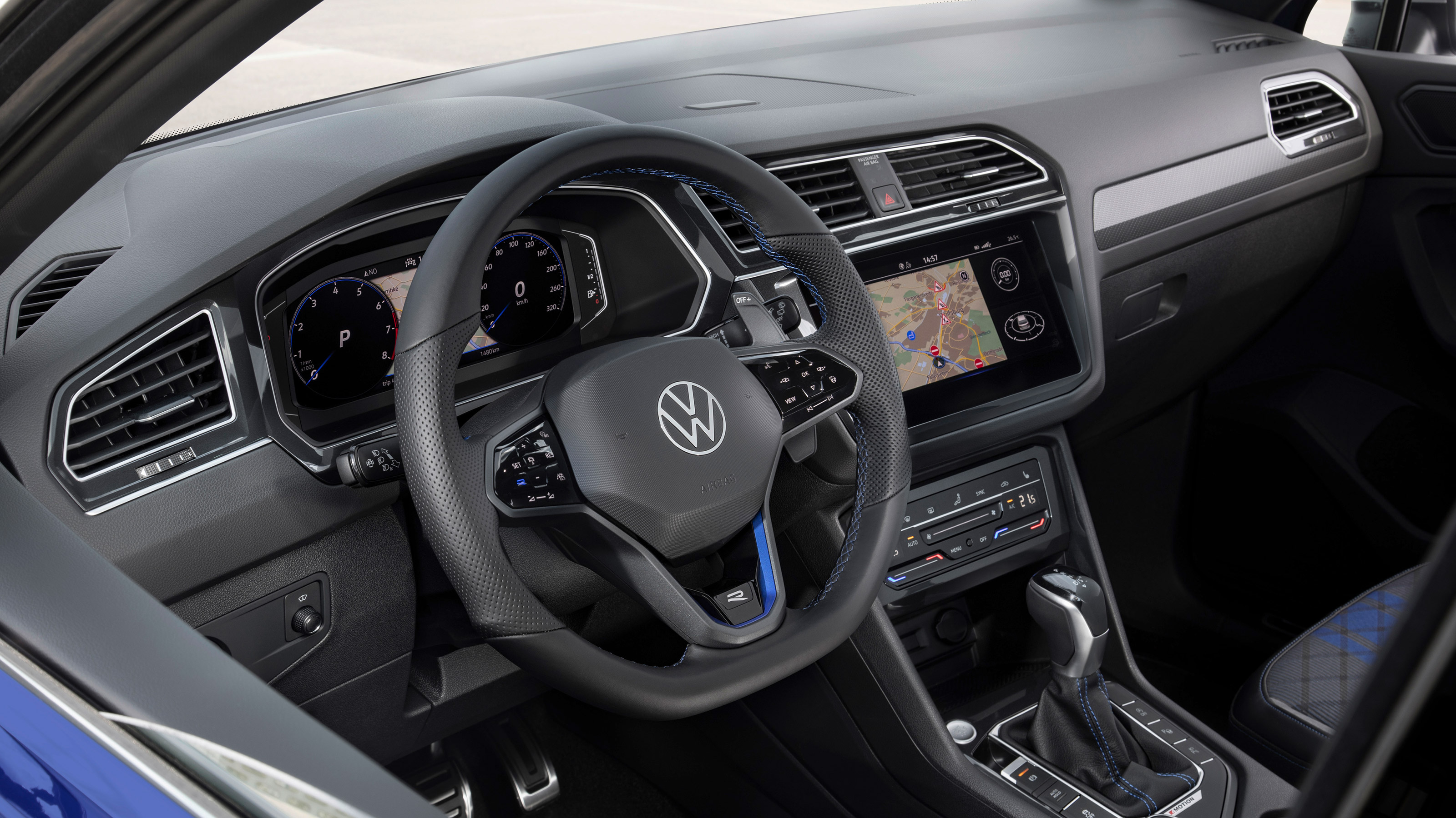 Volkswagen Tiguan R - cabin