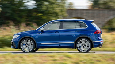 Volkswagen Tiguan R - side