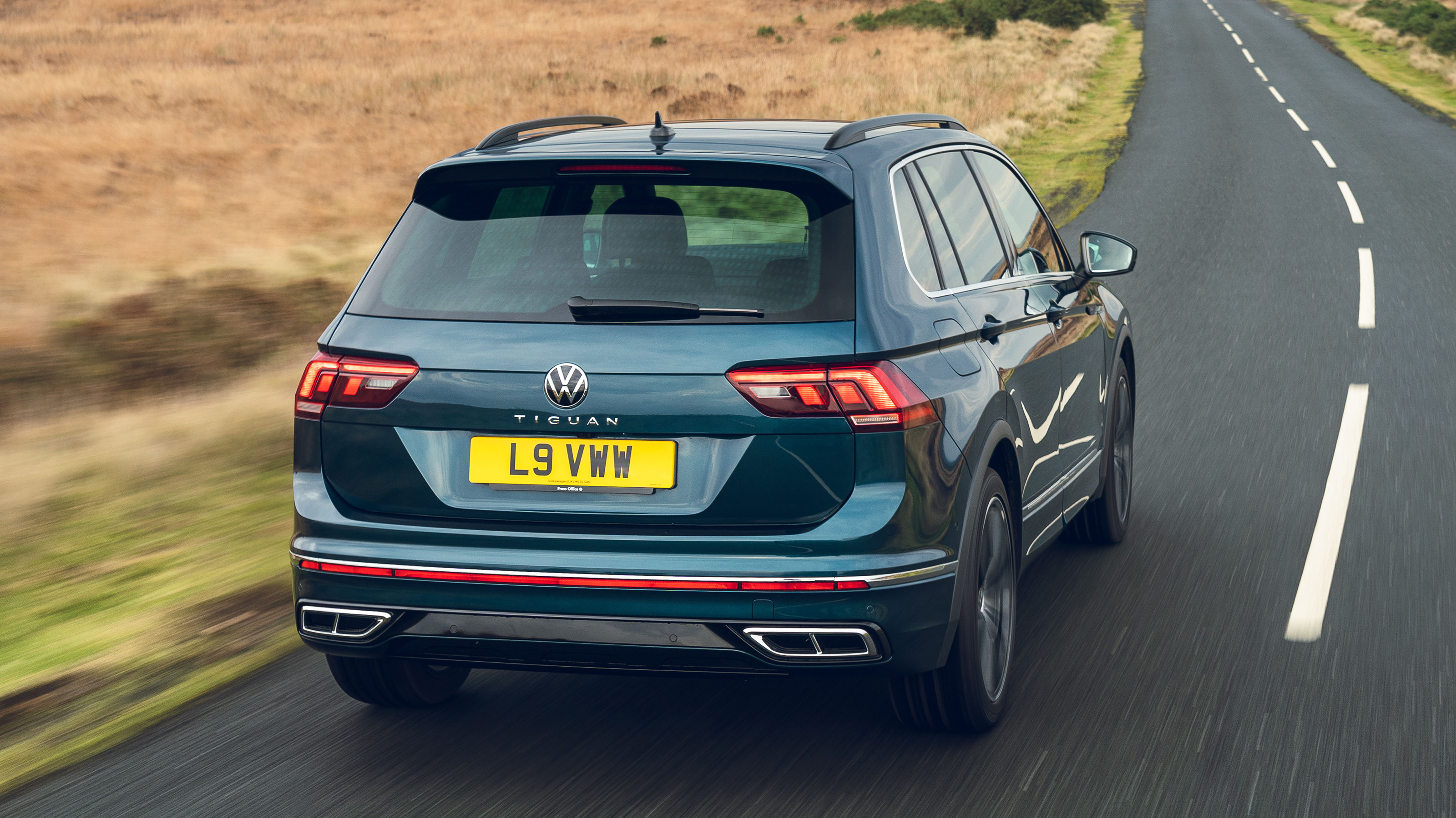 Volkswagen Tiguan 2021 petrol - rear