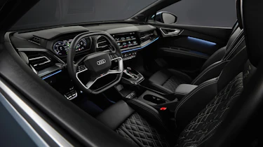 Audi Q4 e-tron - cabin