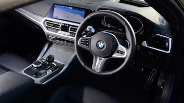 BMW M440i xDrive - dash