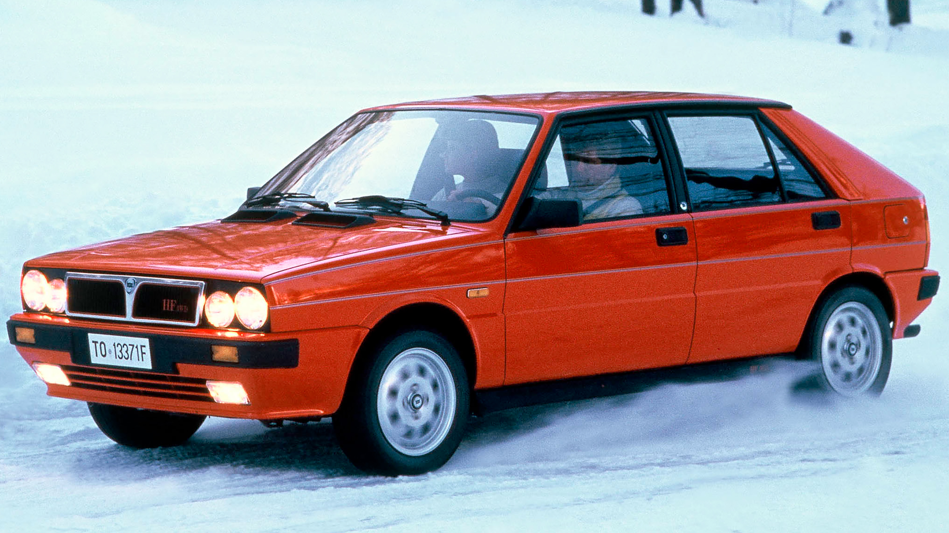 Lancia Delta Integrale - front static
