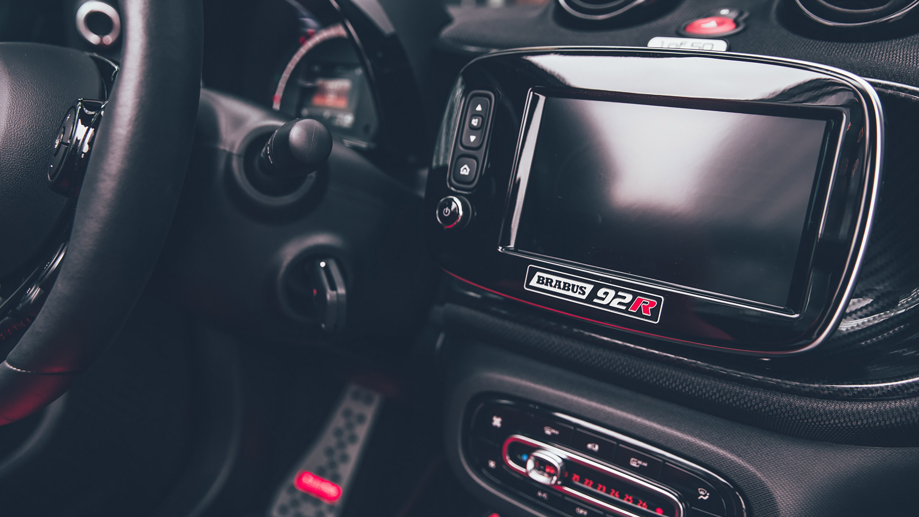 Brabus 92R - infotainment
