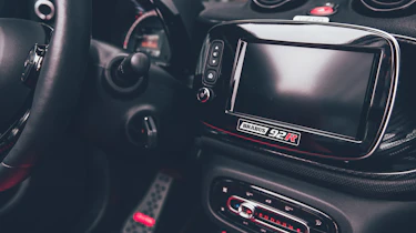 Brabus 92R - infotainment
