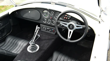 AC Cobra 378 Superblower - interior