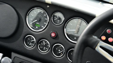 AC Cobra 378 Superblower - dials
