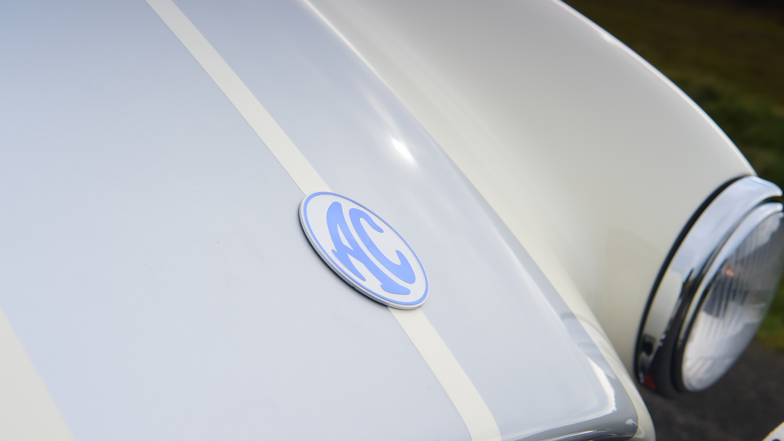 AC Cobra 378 Superblower - badge