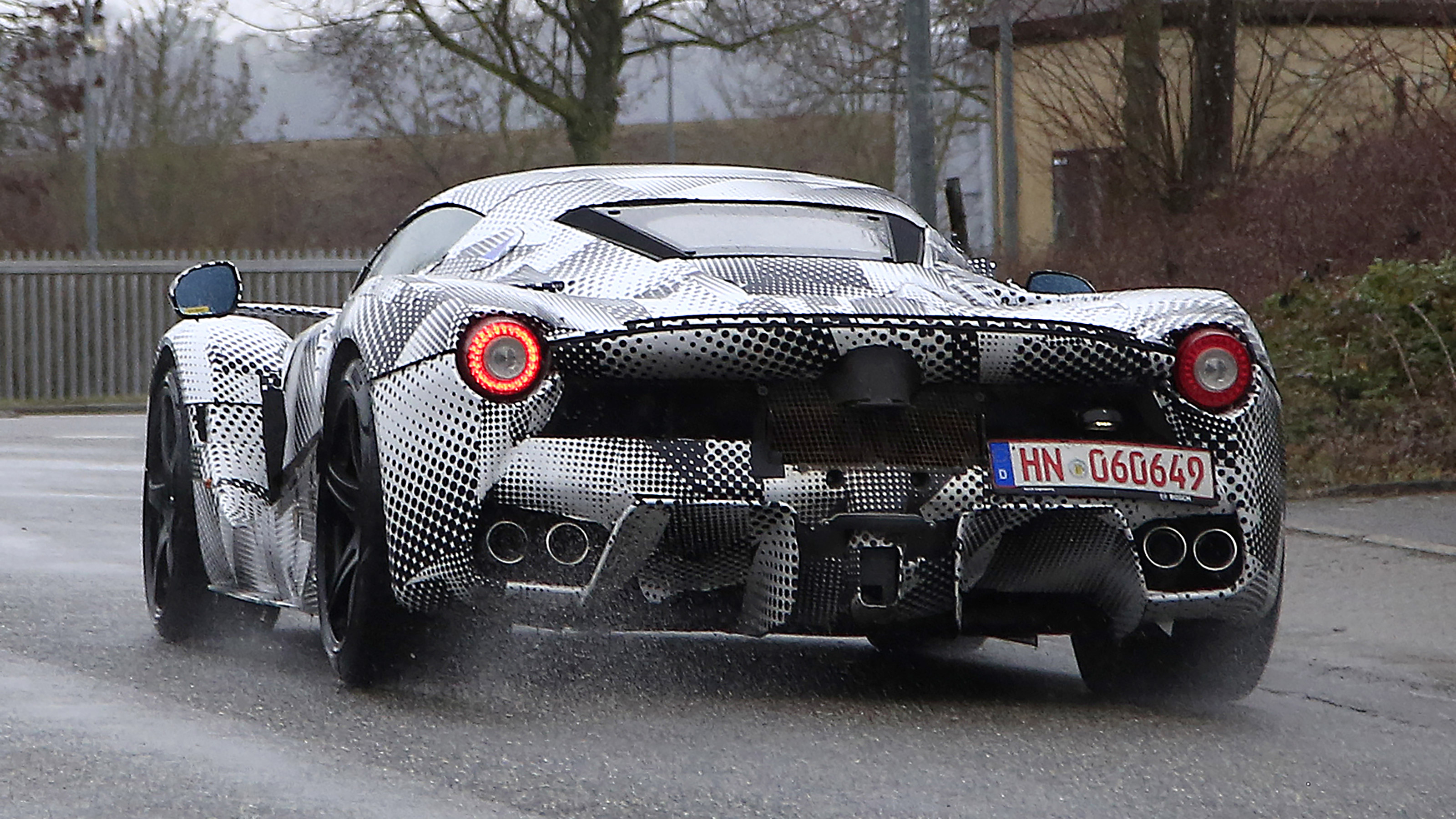 Ferrari hypercar - spyshot 10