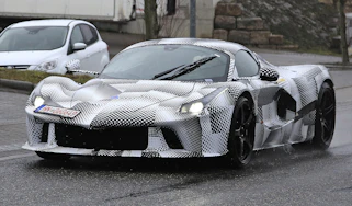 Ferrari hypercar - spyshot 1
