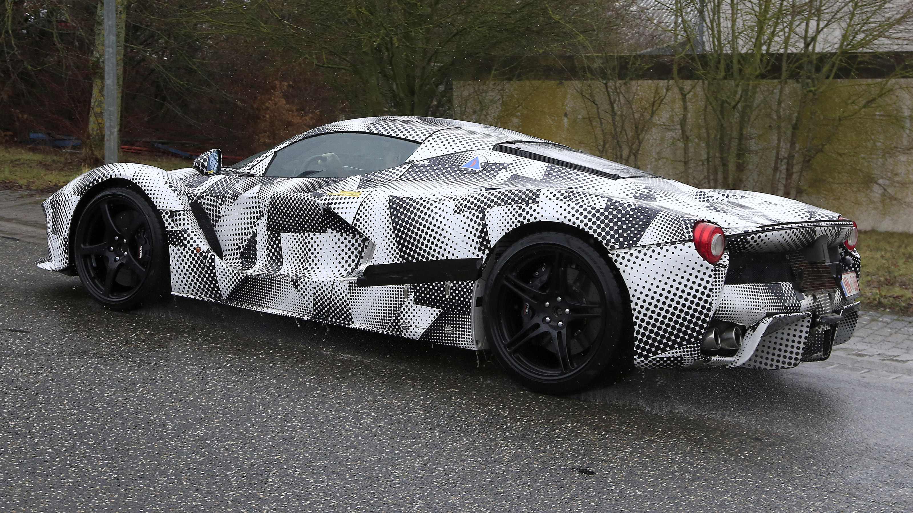 Ferrari hypercar - spyshot 6