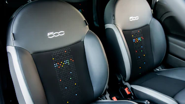 Fiat 500 Google - seats
