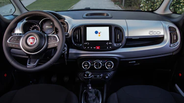 Fiat 500L Google - dash