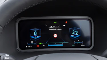 Hyundai Kona electric - - screen