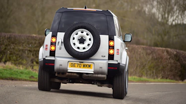 Land Rover Defender 90 D250 - rear cornering
