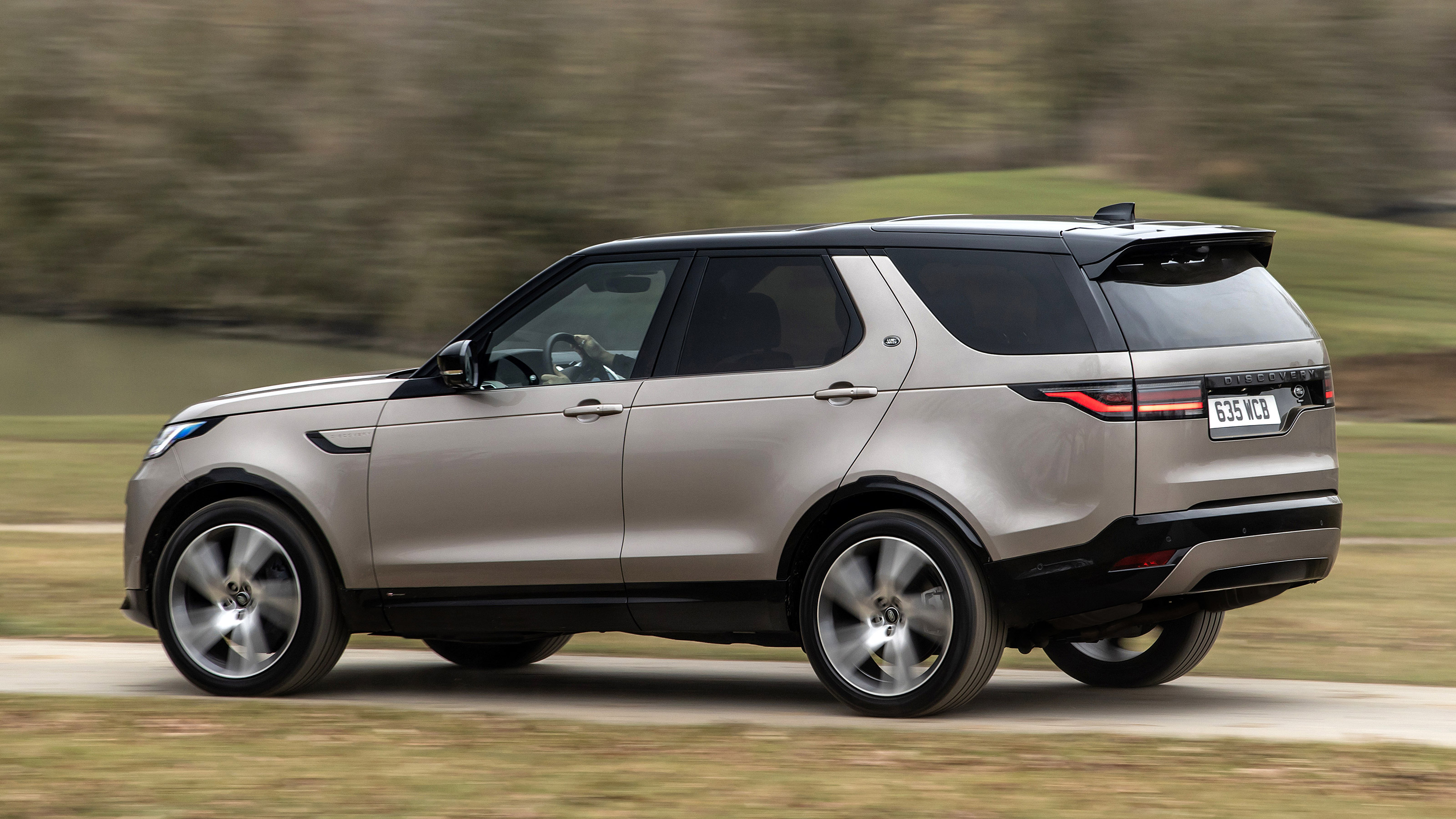 Land Rover Discovery - rear