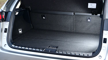 Lexus NX - boot