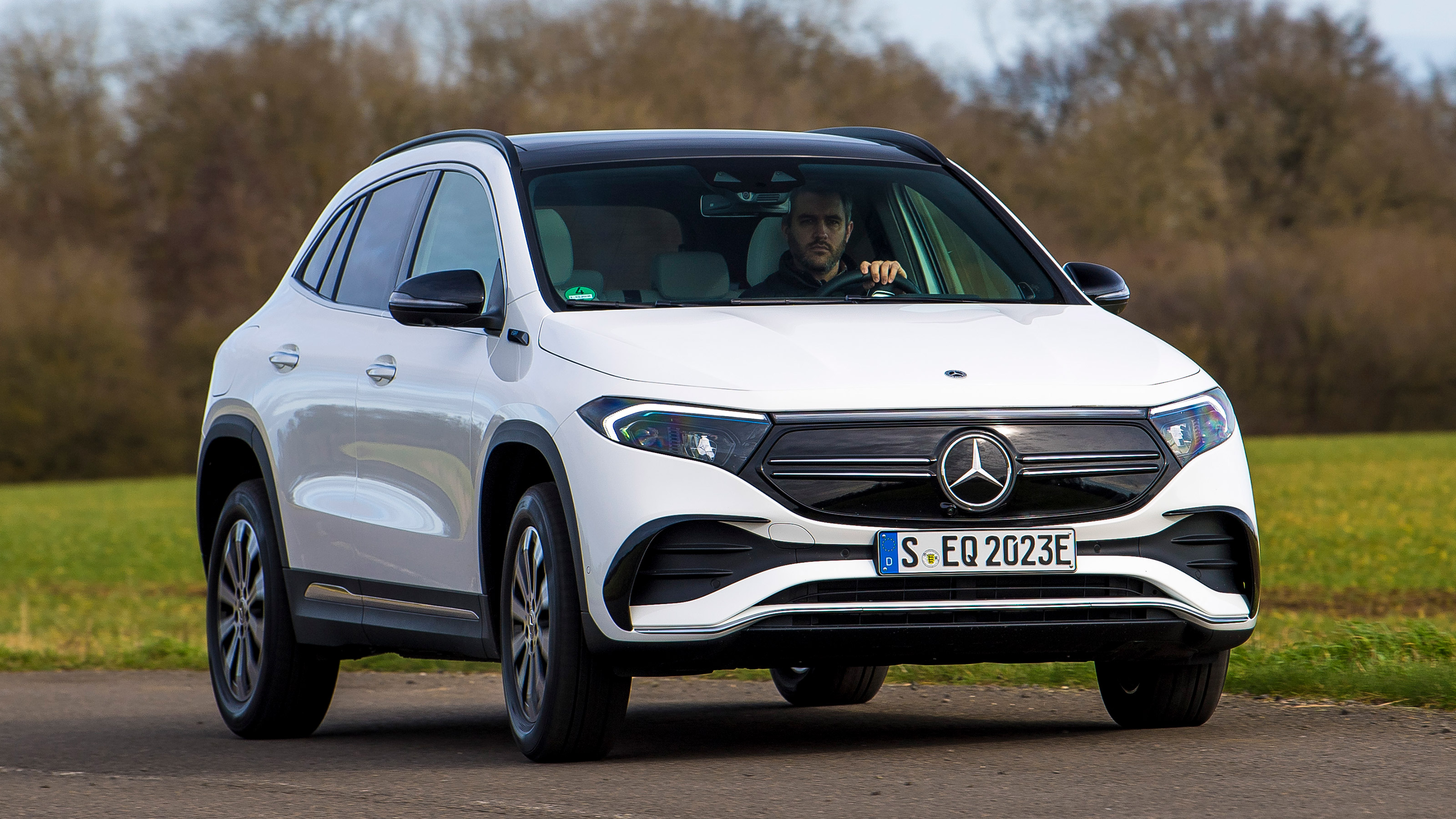 Mercedes EQA 250 - front cornering