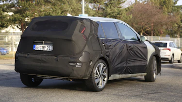 Kia Niro - spyshot 9