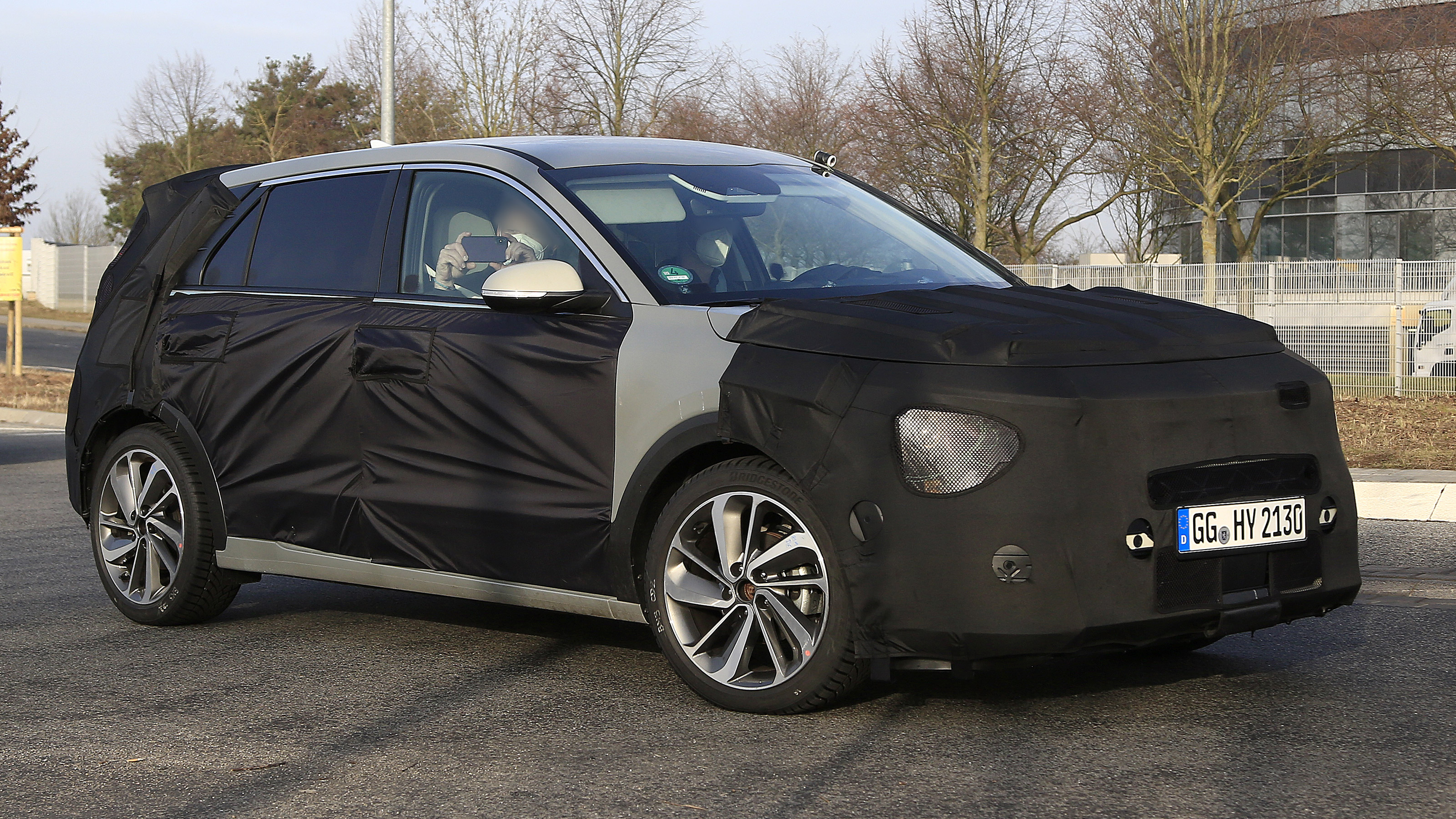 Kia Niro - spyshot 5