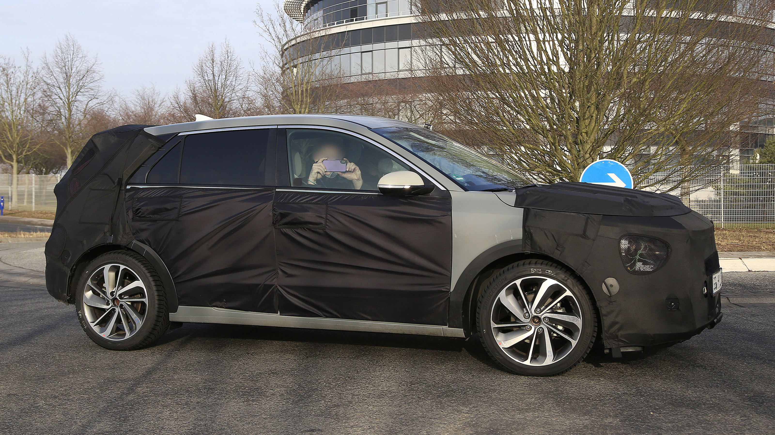 Kia Niro - spyshot 6