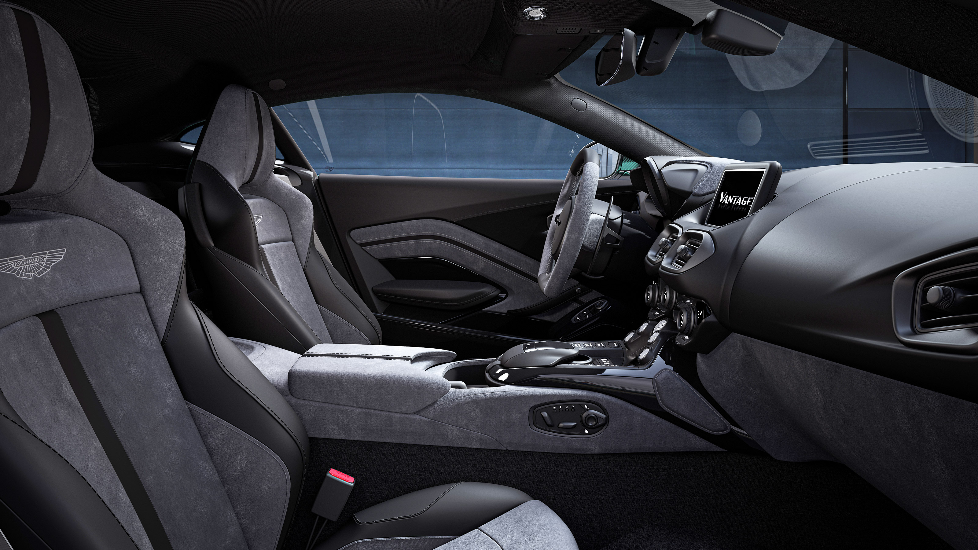 Aston Martin Vantage F1 Edition - dash