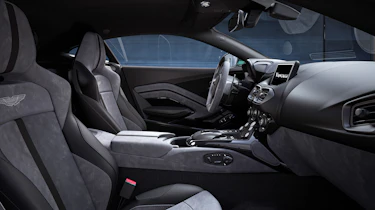 Aston Martin Vantage F1 Edition - dash
