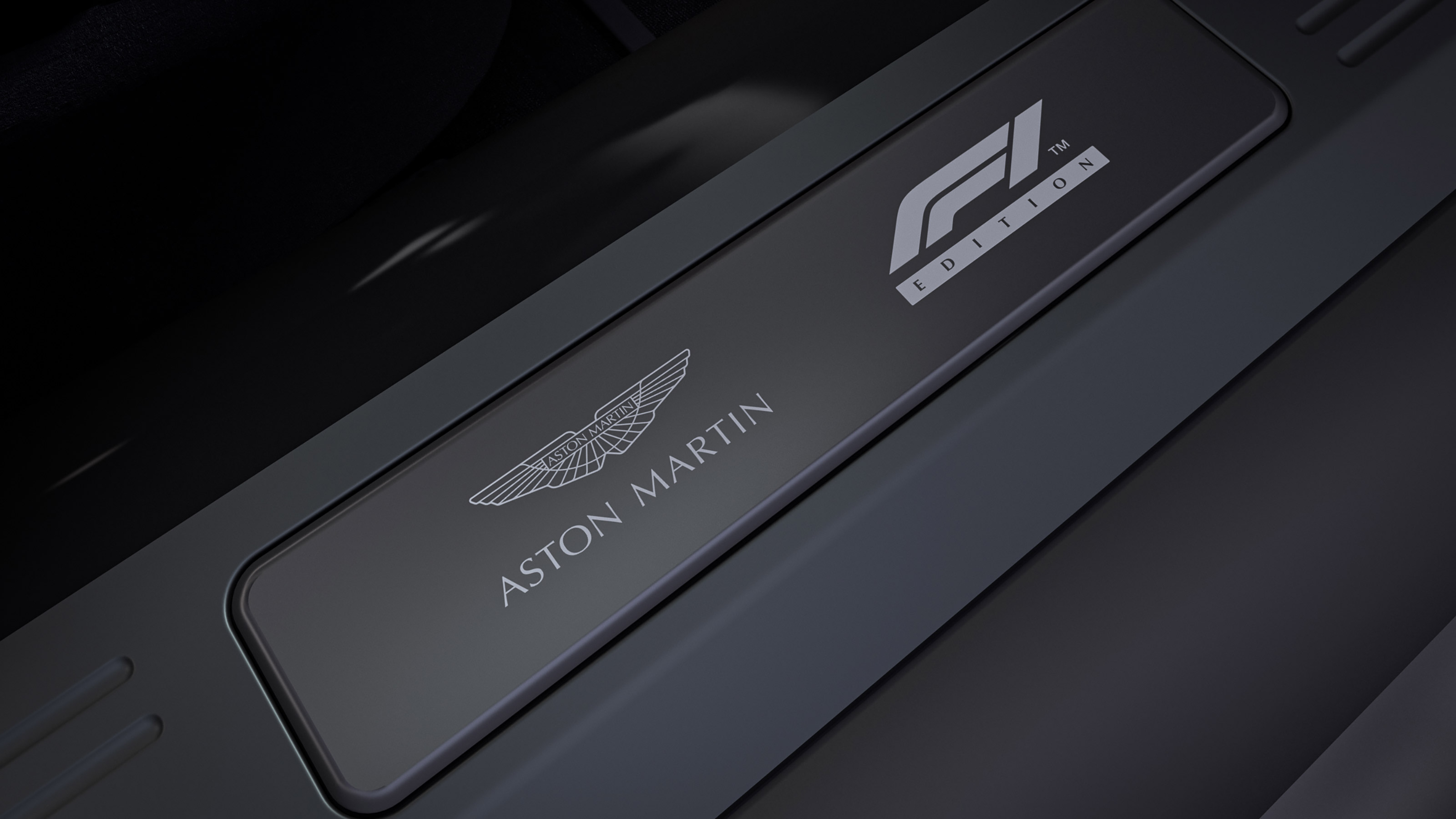 Aston Martin Vantage F1 Edition - sill
