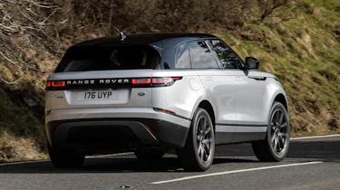 Range Rover Velar P400e - rear cornering