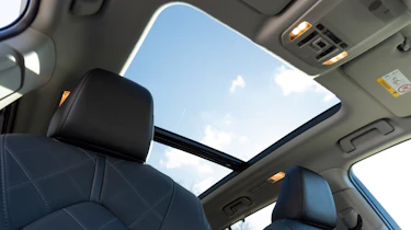 Toyota Highlander - panoramic roof