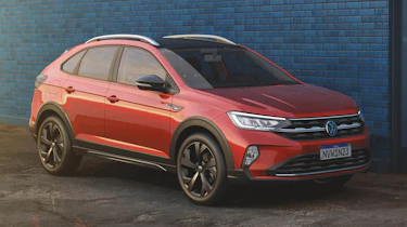 Volkswagen Nivus - front parked