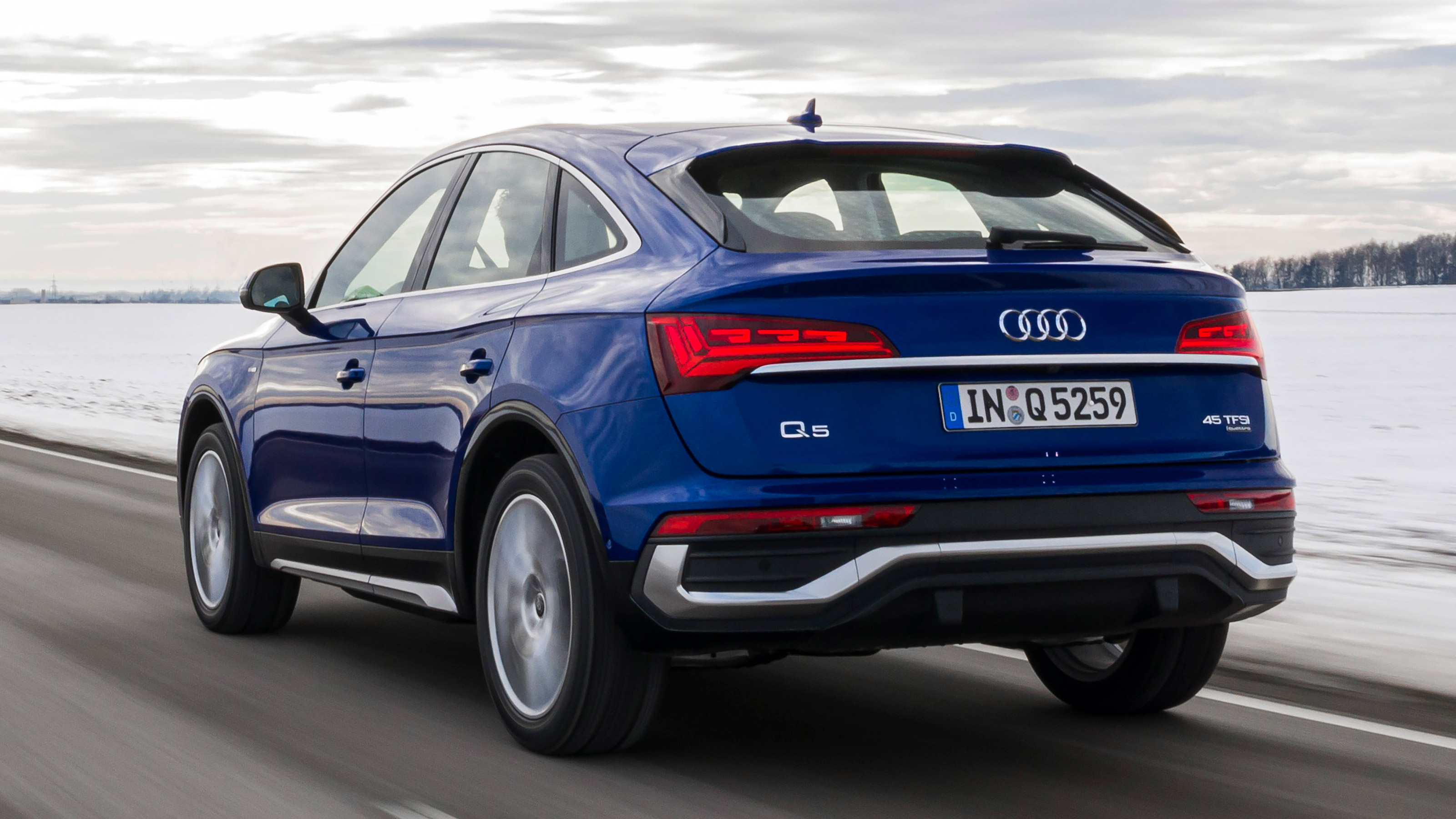 Audi Q5 Sportback - rear