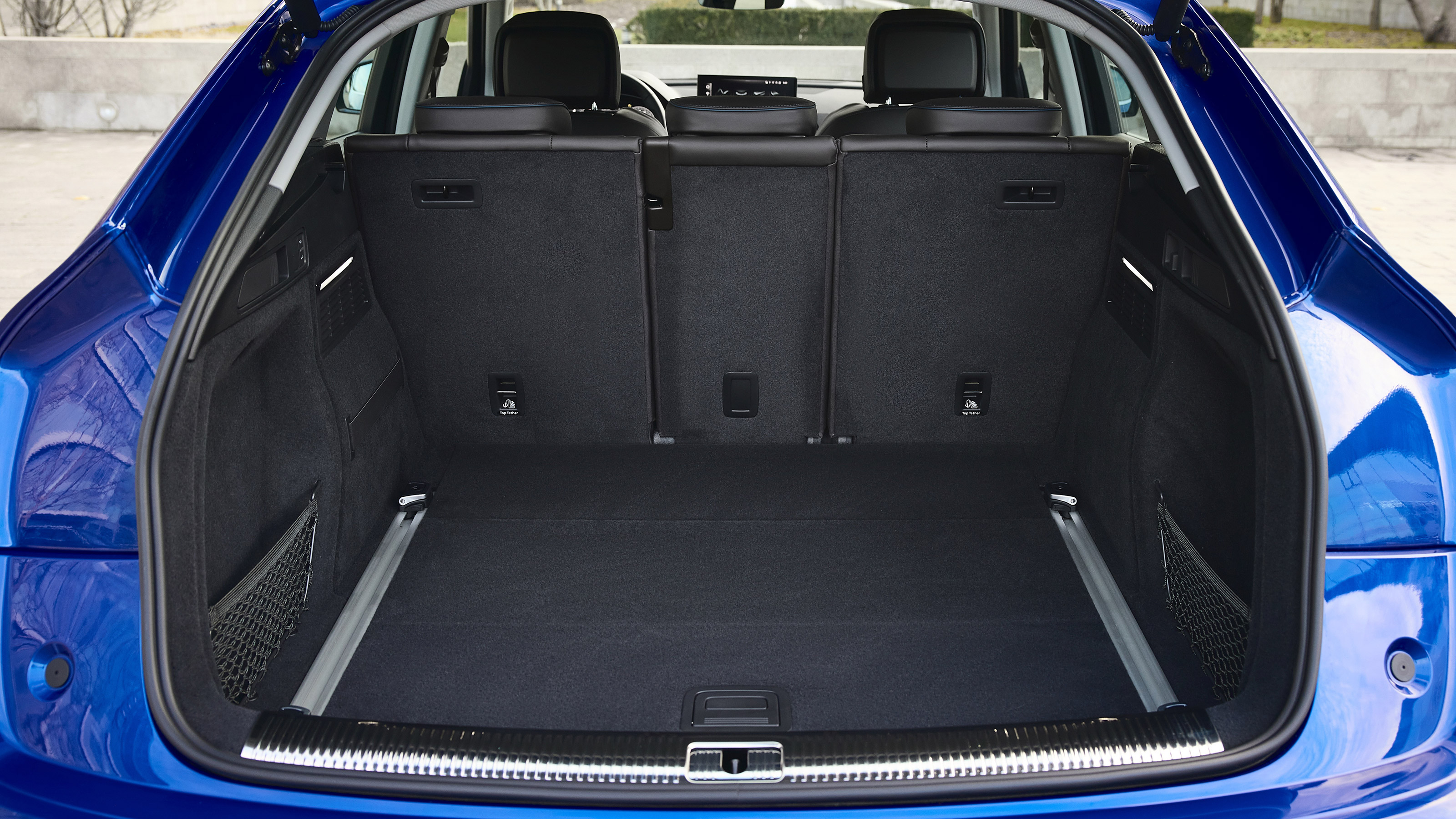 Audi Q5 Sportback - boot