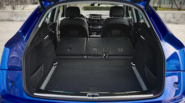 Audi Q5 Sportback - boot seats down